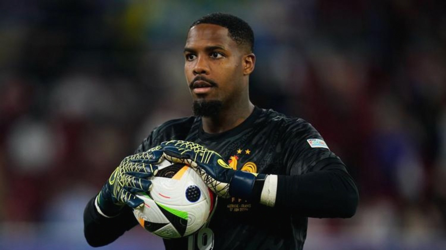 开云体育APP注册登录-包含里尔发布备战花絮；赛前复出首秀；欧联任务艰巨；年轻球员得到机会的词条